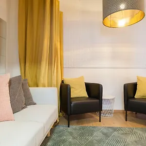 https://feels-like-home-santa-marta-cozy-flat.hotels-lisbon-portugal.com